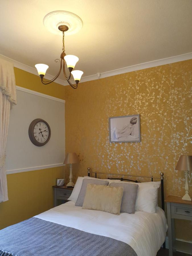 J's Mayfair Guest House Blackpool Extérieur photo