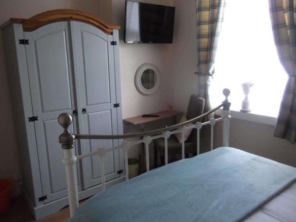 J's Mayfair Guest House Blackpool Extérieur photo