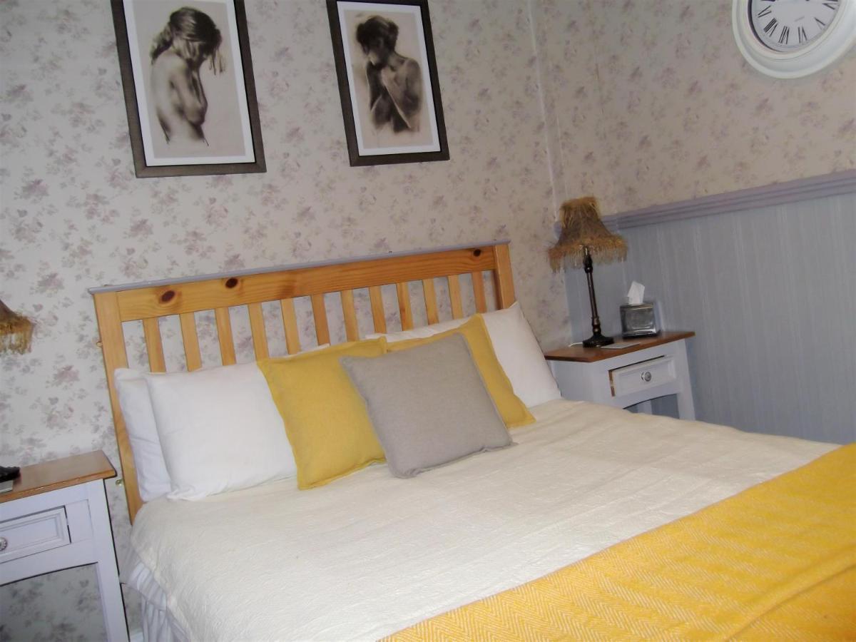J's Mayfair Guest House Blackpool Extérieur photo