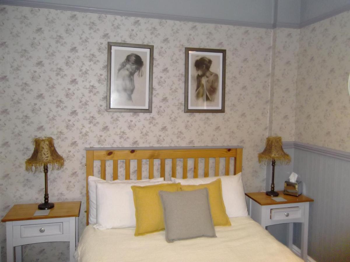 J's Mayfair Guest House Blackpool Extérieur photo